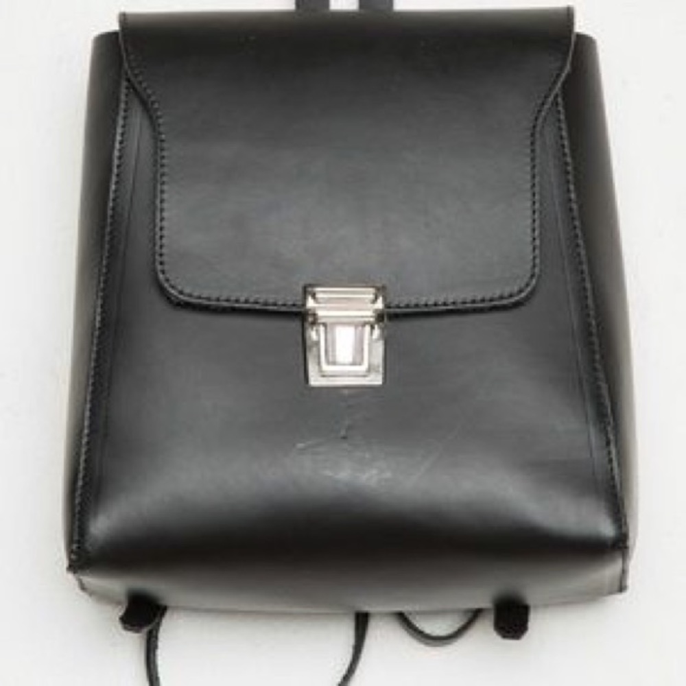 BRANDY MELVILLE BACKPACK